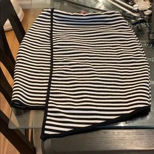 Boohoo asymmetrical mini skirt